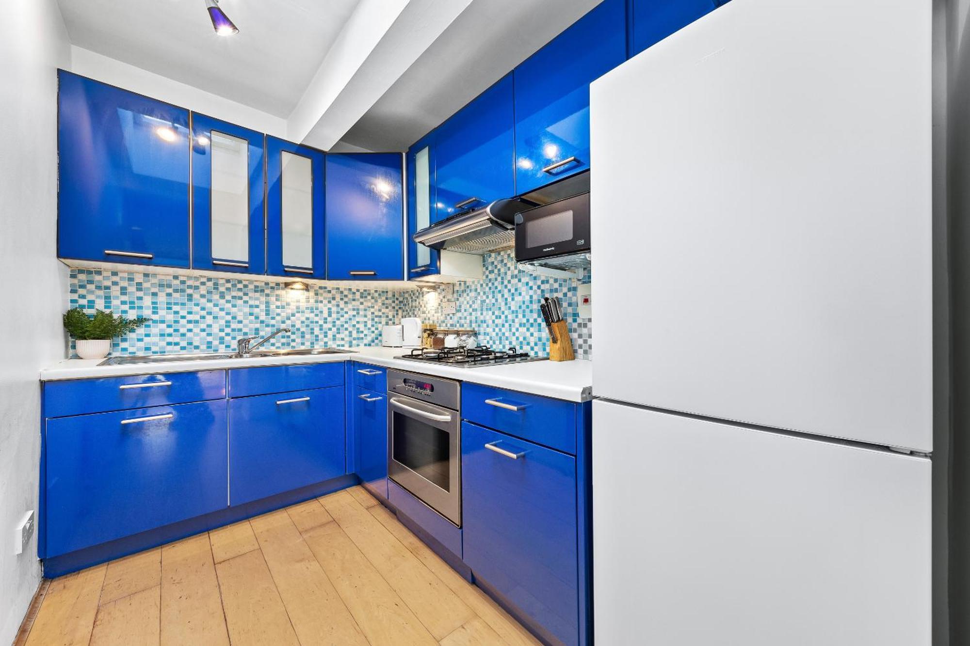 Balcony Blue Theme 1 Bedroom Central London Luxury Flat Near Hyde Park! Accommodates Up To 6! Double Sofa Bed And Next To Station! Buitenkant foto