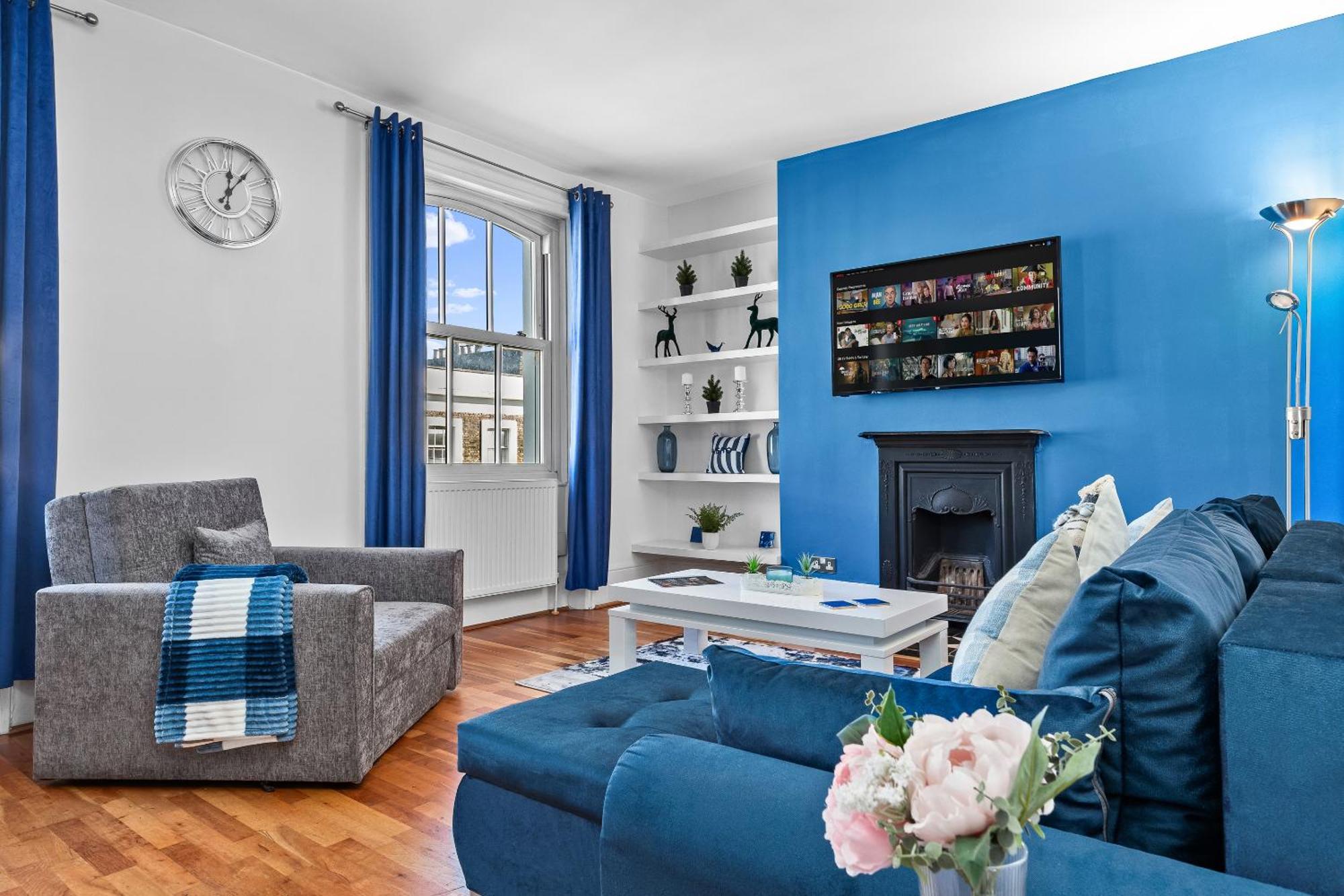 Balcony Blue Theme 1 Bedroom Central London Luxury Flat Near Hyde Park! Accommodates Up To 6! Double Sofa Bed And Next To Station! Buitenkant foto