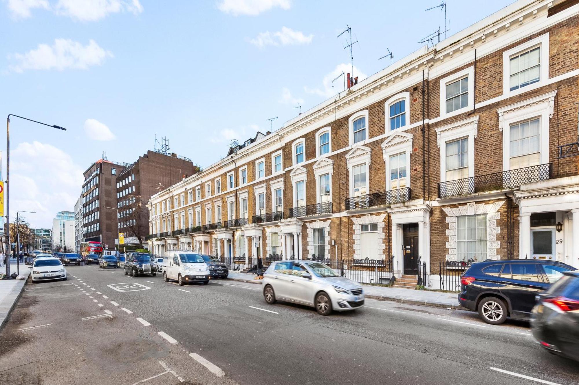 Balcony Blue Theme 1 Bedroom Central London Luxury Flat Near Hyde Park! Accommodates Up To 6! Double Sofa Bed And Next To Station! Buitenkant foto