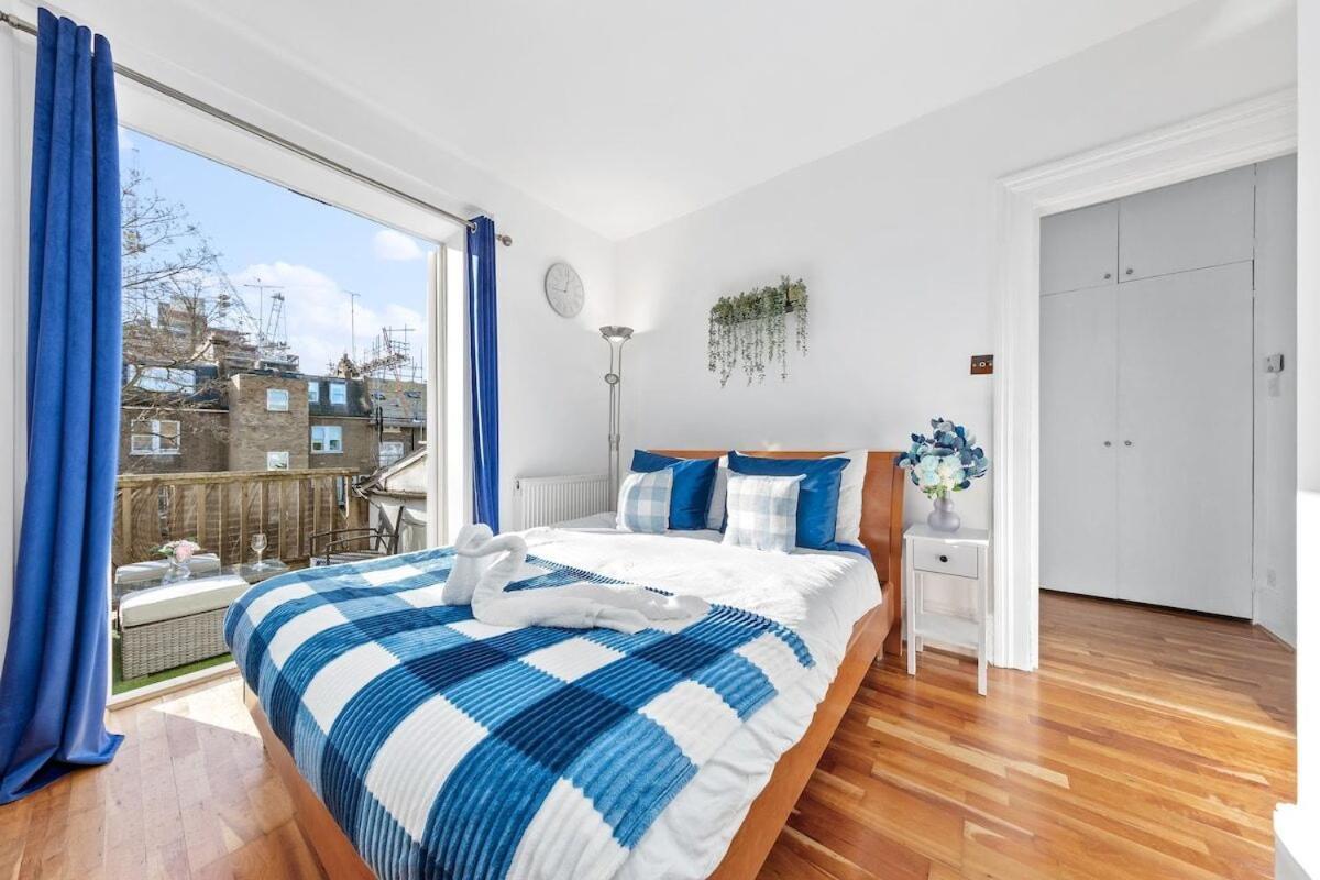 Balcony Blue Theme 1 Bedroom Central London Luxury Flat Near Hyde Park! Accommodates Up To 6! Double Sofa Bed And Next To Station! Buitenkant foto